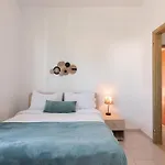 Perla 펜션 라도스